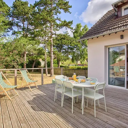 Maison De Charme A Merville-franceville-plage, 10 Pers, Proche Mer, Grande Terrasse Et Independant - Fr-1-788-27 * Merville-Franceville-Plage