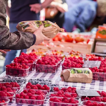 Prázdninový dům Maison De Charme A Merville-franceville-plage, 10 Pers, Proche Mer, Grande Terrasse Et Independant - Fr-1-788-27