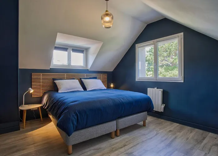 Maison De Charme A Merville-franceville-plage, 10 Pers, Proche Mer, Grande Terrasse Et Independant - Fr-1-788-27 * 玛维尔弗朗斯维尔