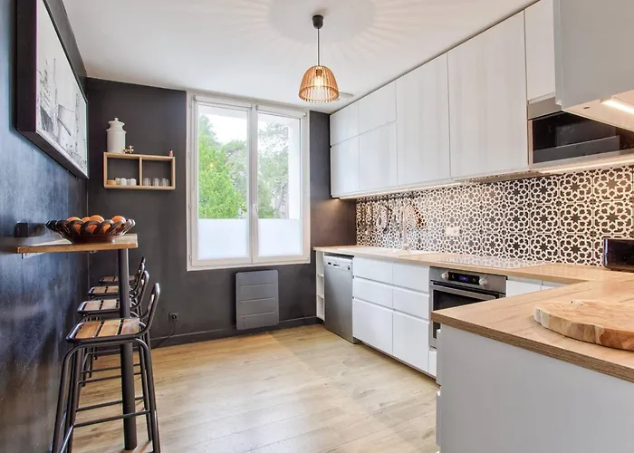 Maison De Charme A Merville-franceville-plage, 10 Pers, Proche Mer, Grande Terrasse Et Independant - Fr-1-788-27 度假居 *