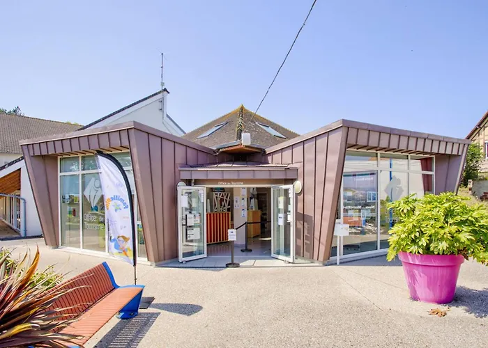 度假居 Maison De Charme A Merville-franceville-plage, 10 Pers, Proche Mer, Grande Terrasse Et Independant - Fr-1-788-27 *